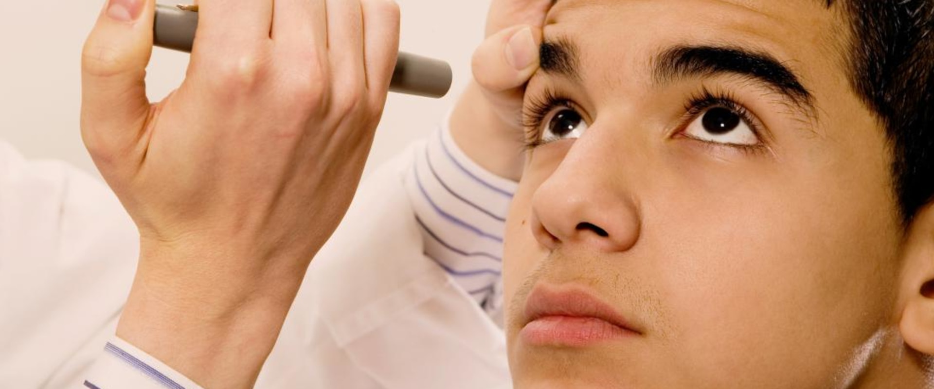 What Should You Avoid Before an Eye Exam?
